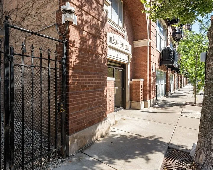 1500 W Monroe St #409 — Photo 21
