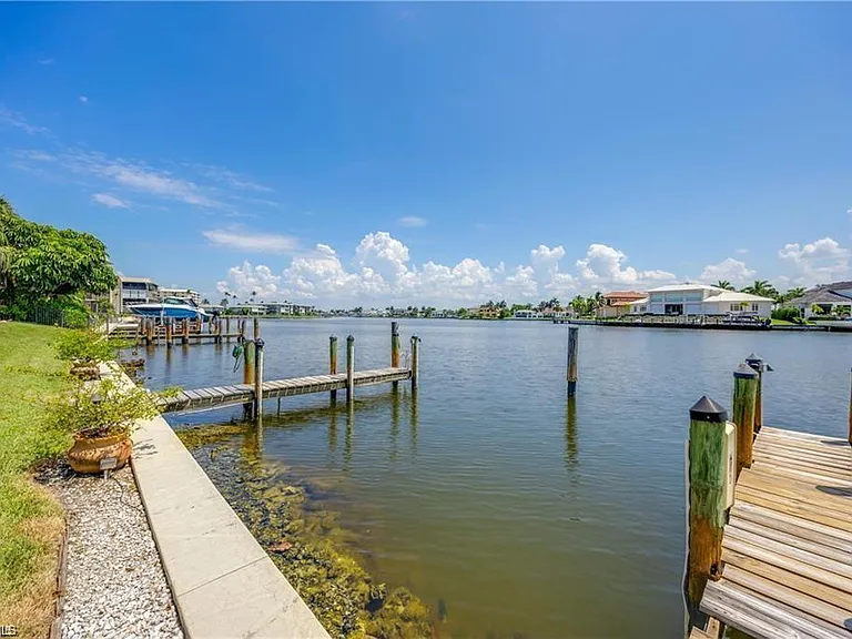 3070 Gulf Shore Blvd N #103 — Photo 13