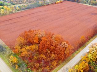 Dean Rd, Fenton, MI 48430