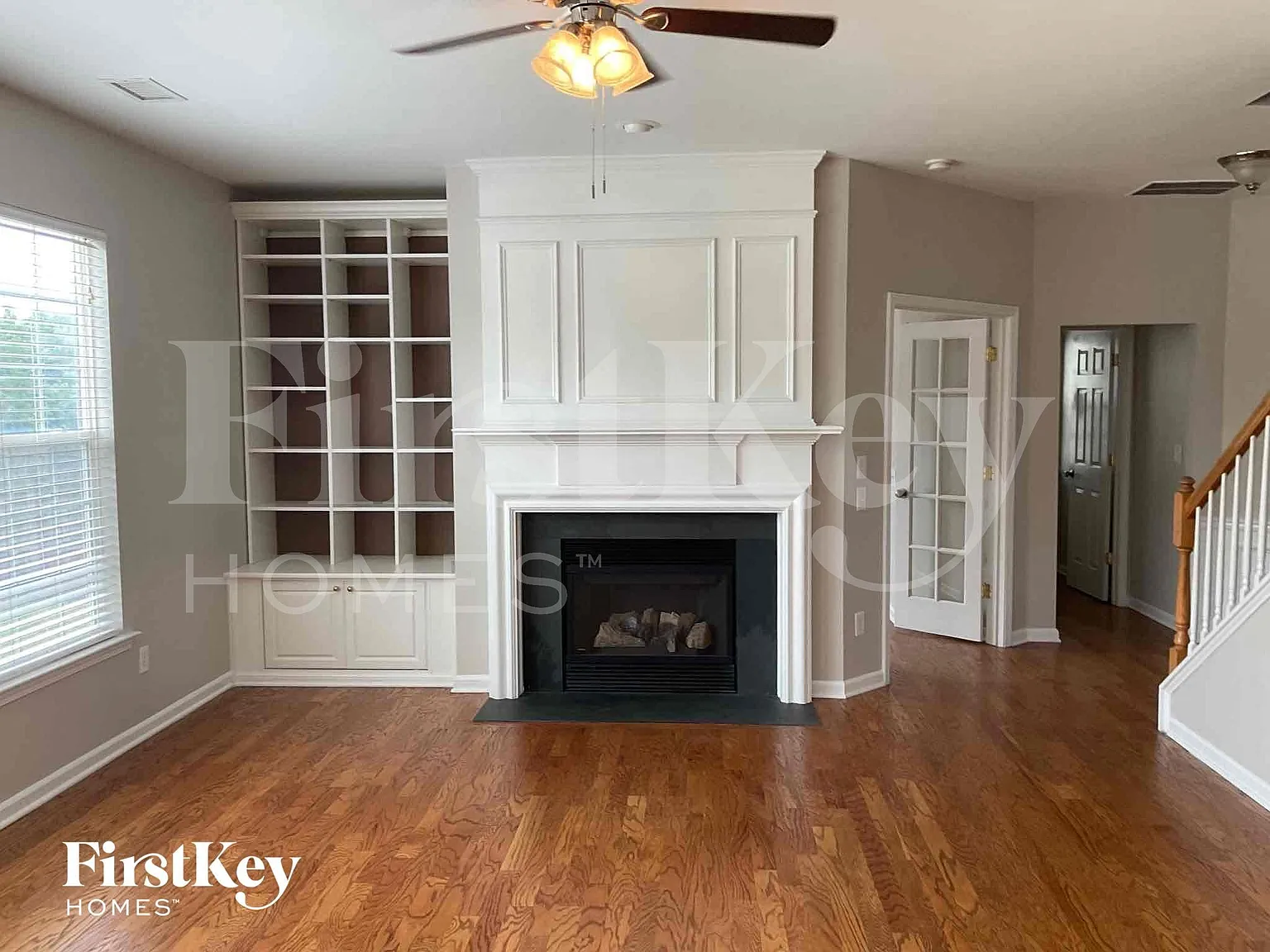 4 bed, 2.5 bath, 2905 sqft, $2,820 — Photo 2