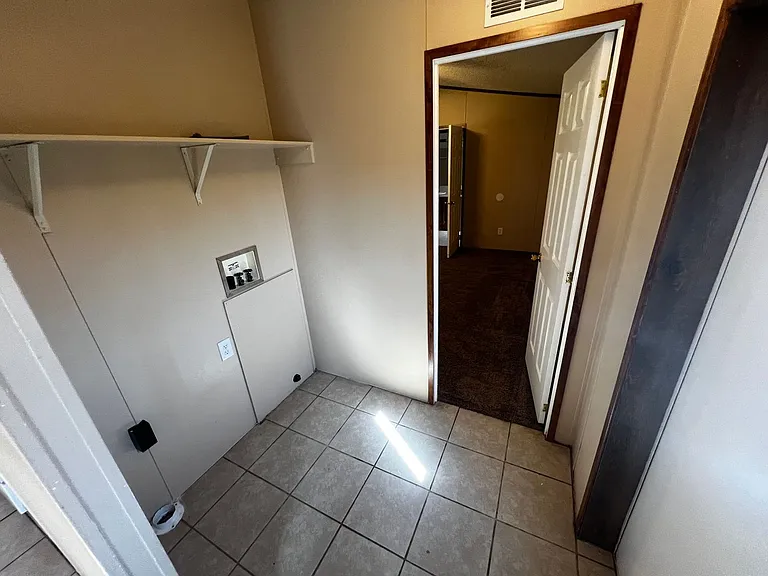 3900 Weston St — Photo 22
