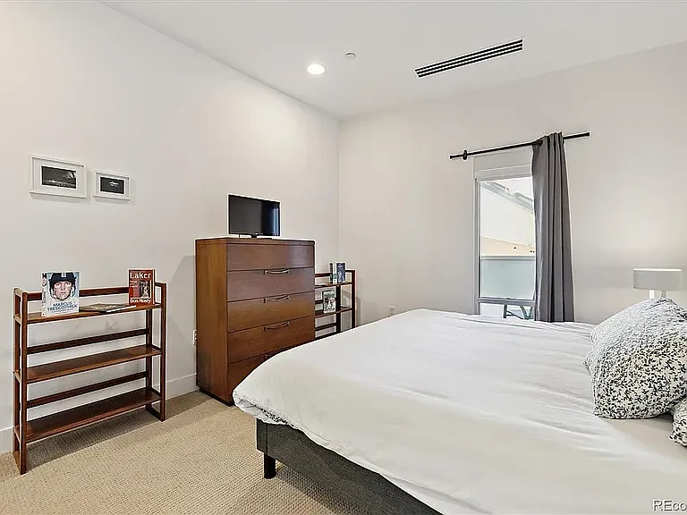 1200 Acoma St #303 — Photo 14