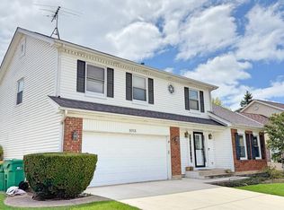 1013 Pear Tree Ln, Wheeling, IL 60090