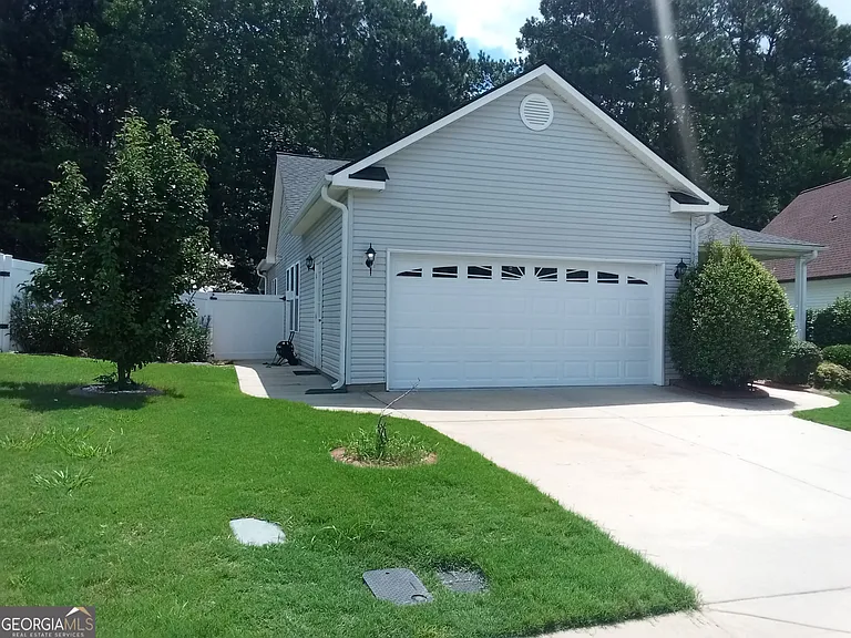 403 Saint Dunstans Ct — Photo 3