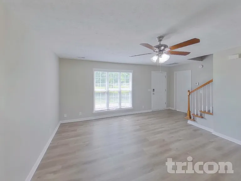 713 Crescent Rd — Photo 2