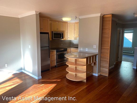 4th image of 988 Fulton St APT 324