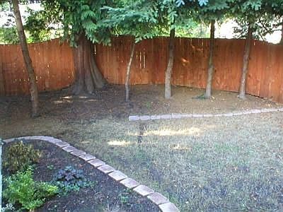 4th image of 22260 Woodruff Pl NE