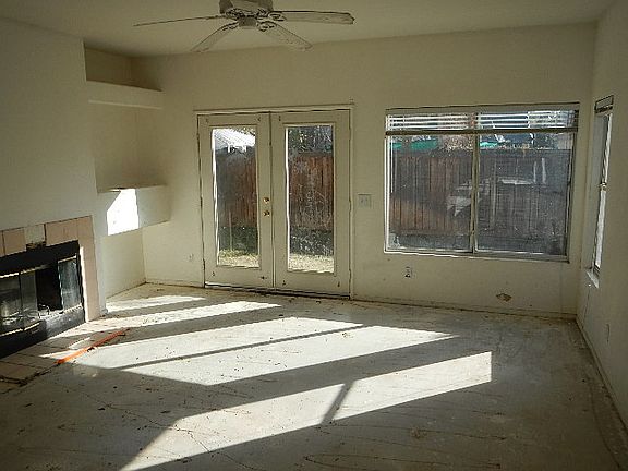 2nd image of 15550 Jacara Ln