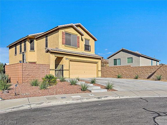 3rd image of 140 Cascade Meadow Ct