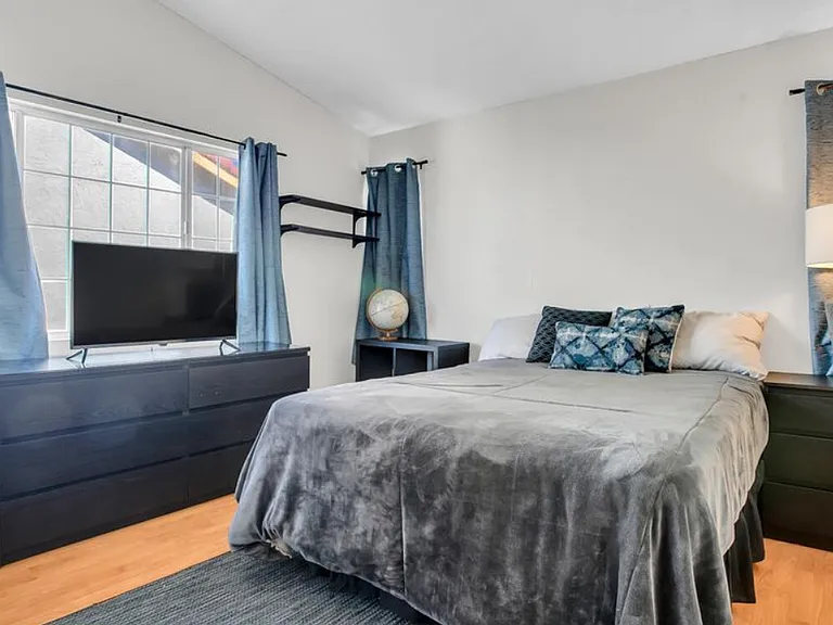 720 Matthisen Cir — Photo 15