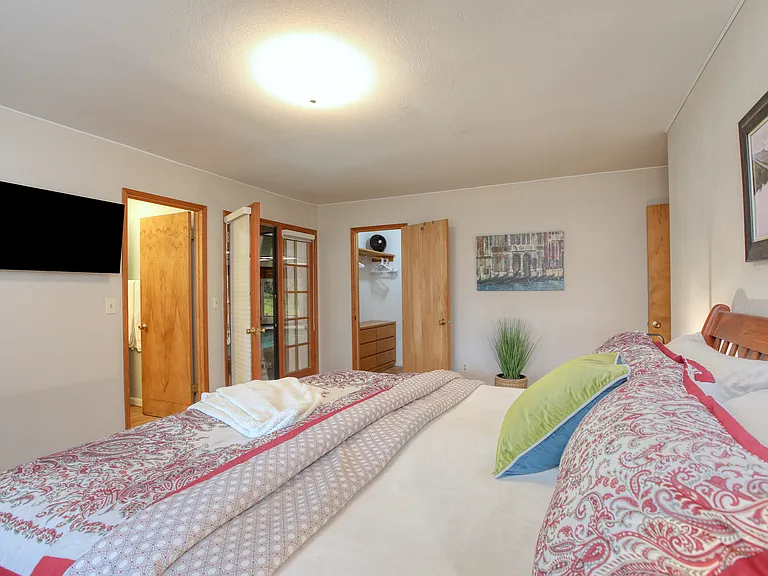 1540 Indiana Way — Photo 31