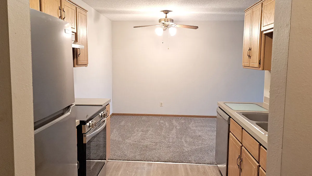 Building Photo - River Ridge Apartments