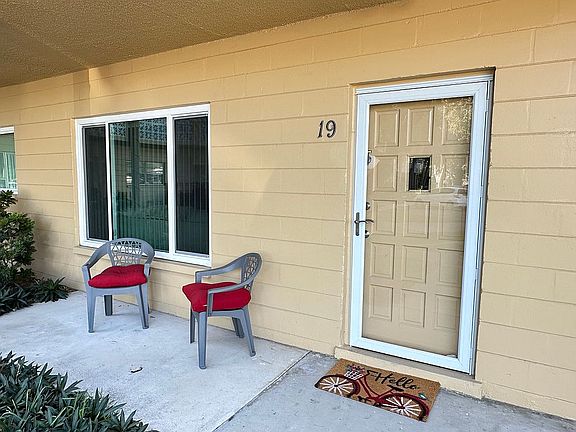 2nd image of 2467 Finlandia Ln APT 19