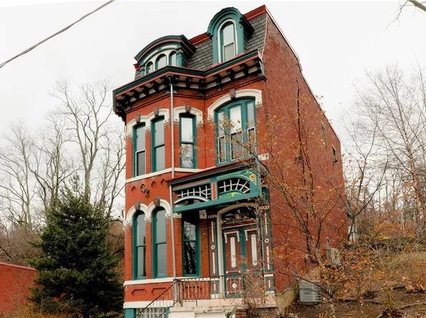 1102 Sunday St, Pittsburgh, PA 15212