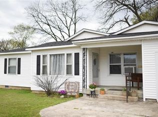 310 N 5th St, Paris, AR 72855