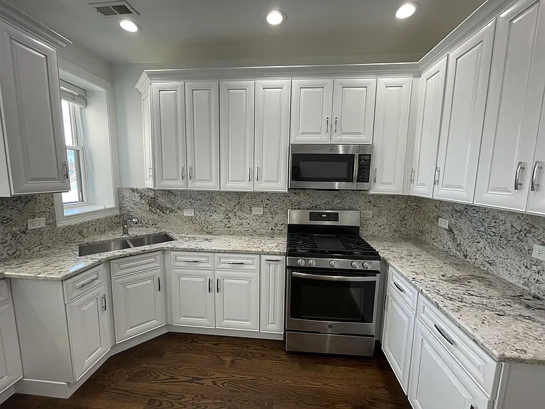 1718 N Richmond St #3 — Photo 9