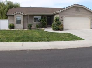 1648 Sommer St, Twin Falls, ID 83301