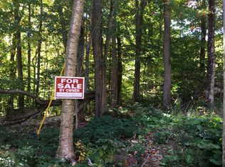 136 Fannie Hill Rd, Wilmington, VT 05363