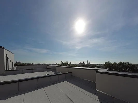 Rented by Cyberapts Management | media 7