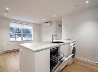 109 Indian Rd #50097A-102, Toronto, ON M6R 2V5