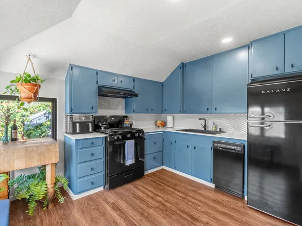 115 15th St Unit B, Eureka, CA 95501