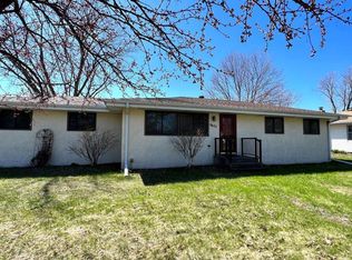 9405 Saratoga Ln N, Maple Grove, MN 55369