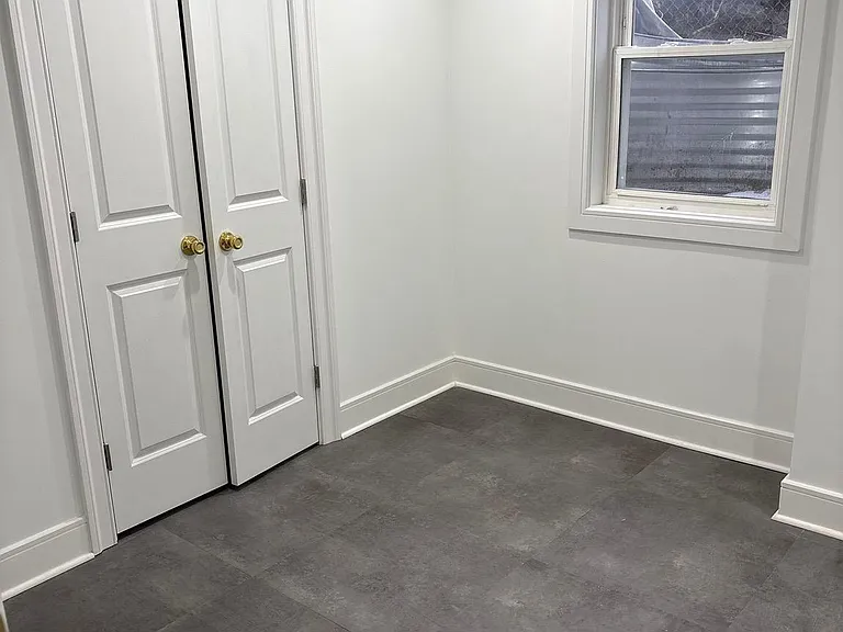 5030 S Dakota Ave NE — Photo 18