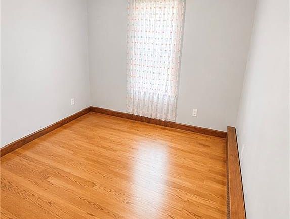 4th image of 2514 E 24th St