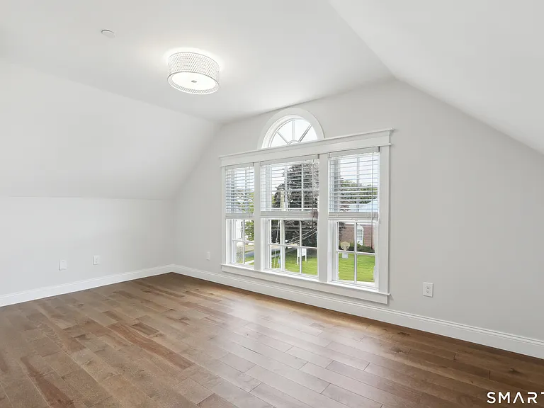 138 Deer Hill Ave #3 — Photo 2