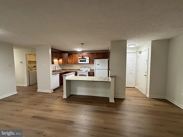 12309 Silvergate Way #908-C — Photo 4