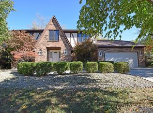 8280 Westberry Ct, West Chester, OH 45069