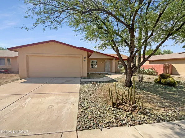 9624 E Azuma Way, Tucson, AZ 85747