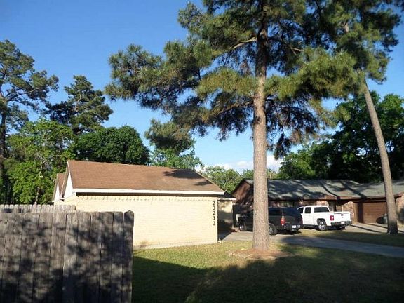 3rd image of 20230 Foxchester Ln