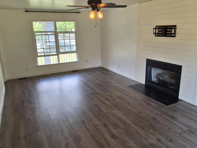 7620 Hammersley Rd — Photo 7