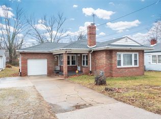 3217 Brown St, Alton, IL 62002