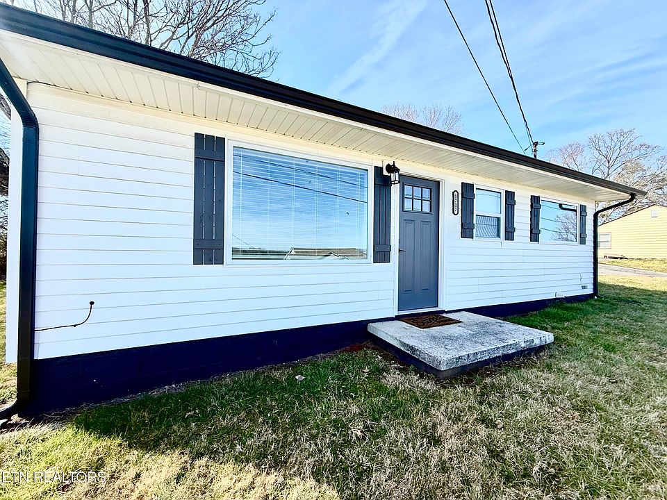 1st image of 1717 Opal St