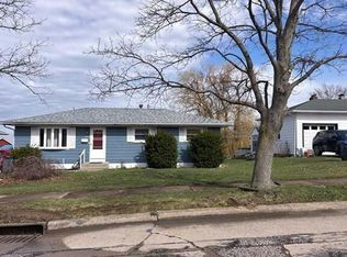 2124 E 42nd St, Erie, PA 16510