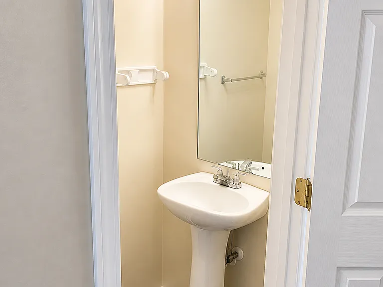 206 Curvewood Rd — Photo 4