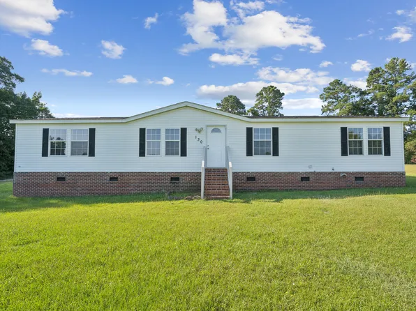 130 Harley Ln, Spring Lake, NC 28390