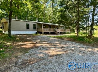 565 Tin Top Rd, Grant, AL 35747