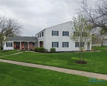 150 Quail Rd APT 18, Perrysburg, OH, 43551