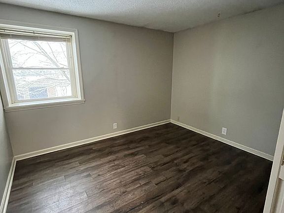 2nd image of 1801 N Forest Ave #1d1a861d1