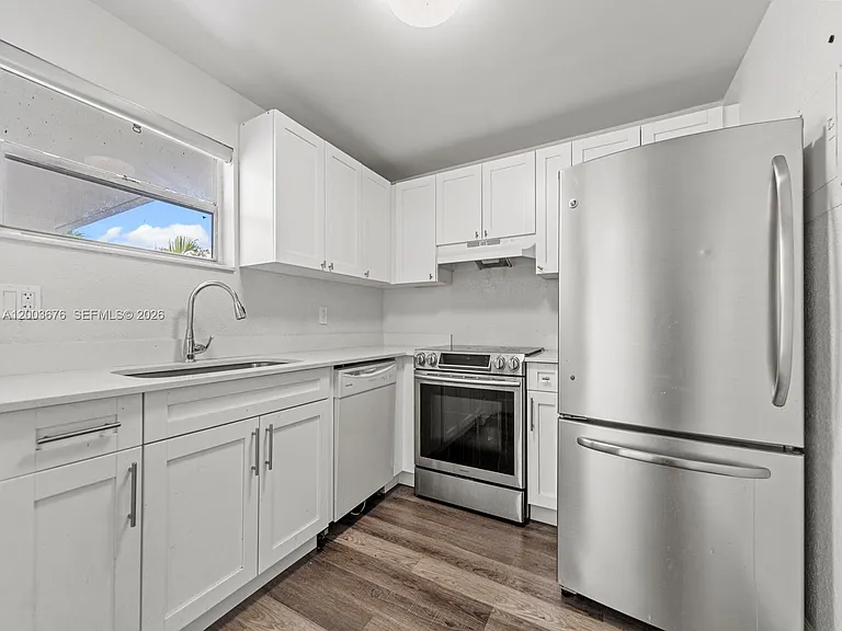 4235 N University Dr #312 — Photo 17