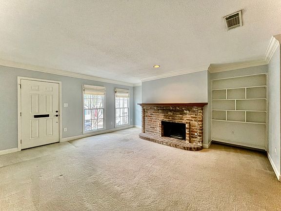 4th image of 503 E Broughton St