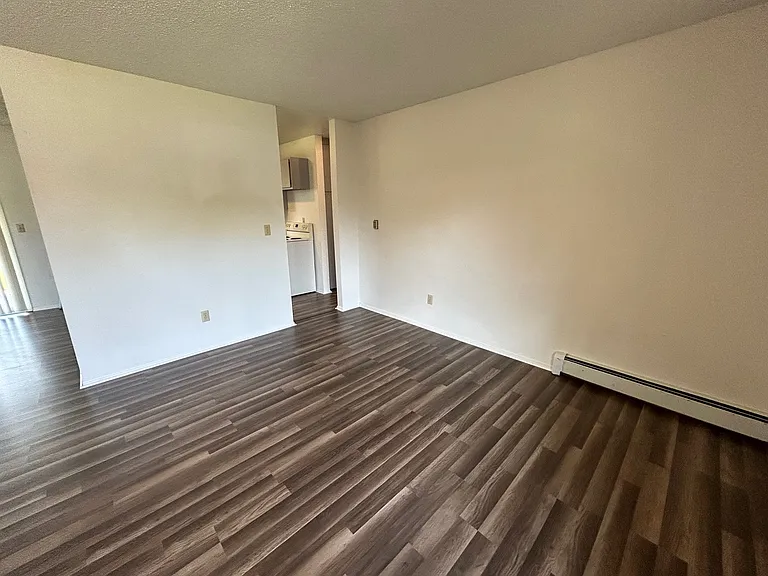 441 Independent Ave #3 — Photo 11