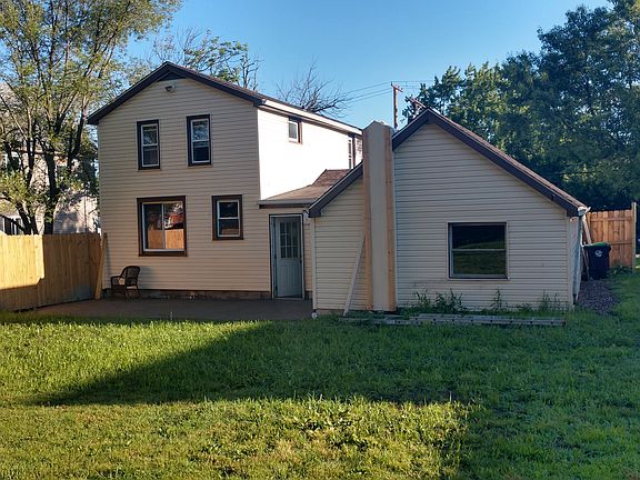 2nd image of 55 Lakeview Ave