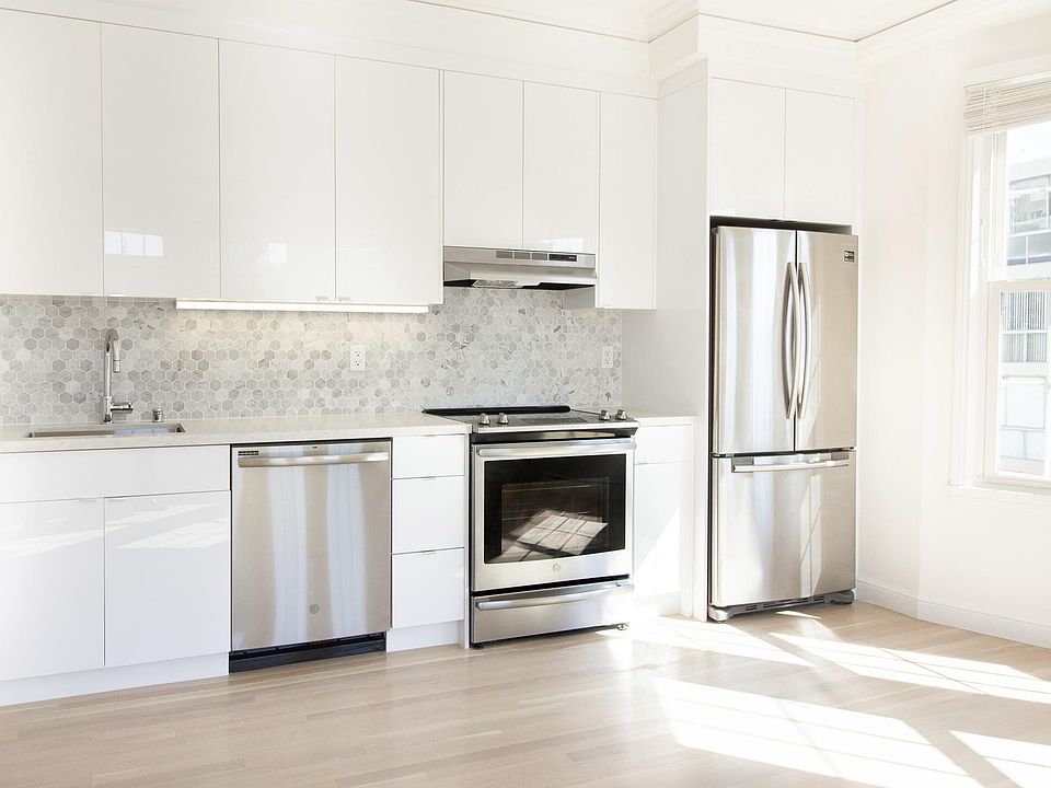 1st image of 1635 Gough St APT 202