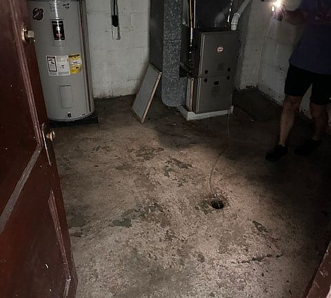 3rd image of 1430 Ridge Ave #2