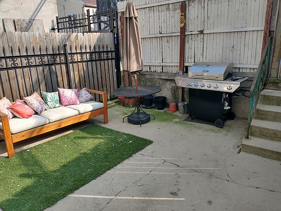 2nd image of 2647 W 24th Pl