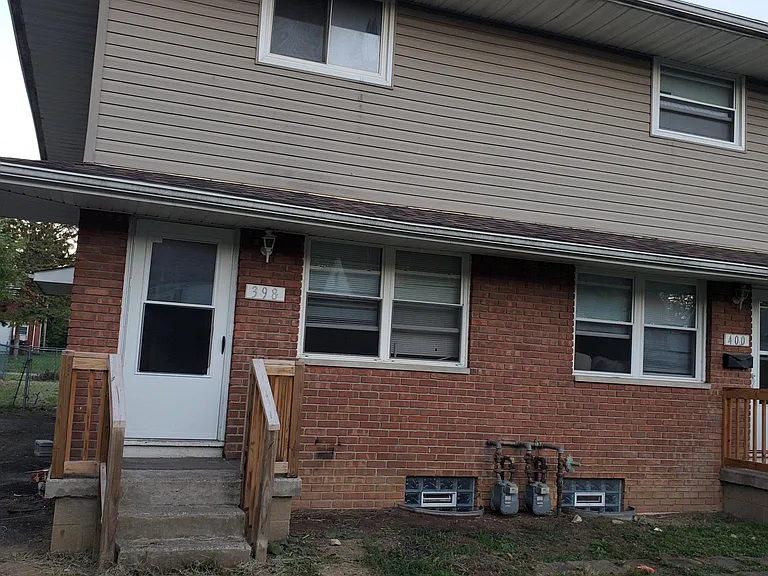 398 S Napoleon Ave — Photo 1